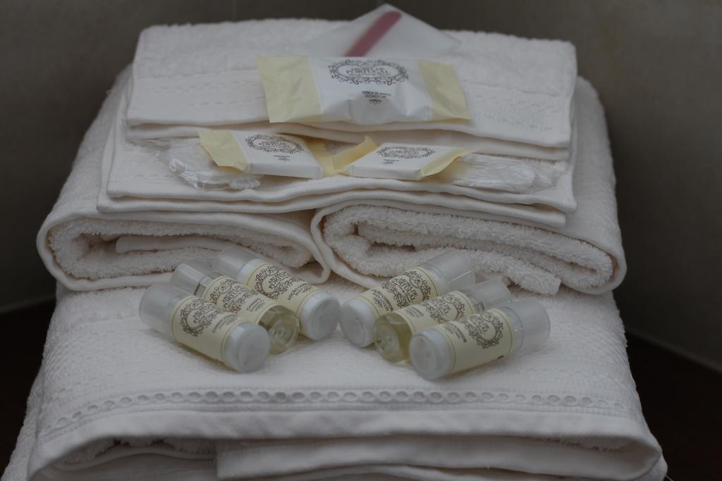 Almenara Suites Guest House Vila Nova de Gaia Bagian luar foto