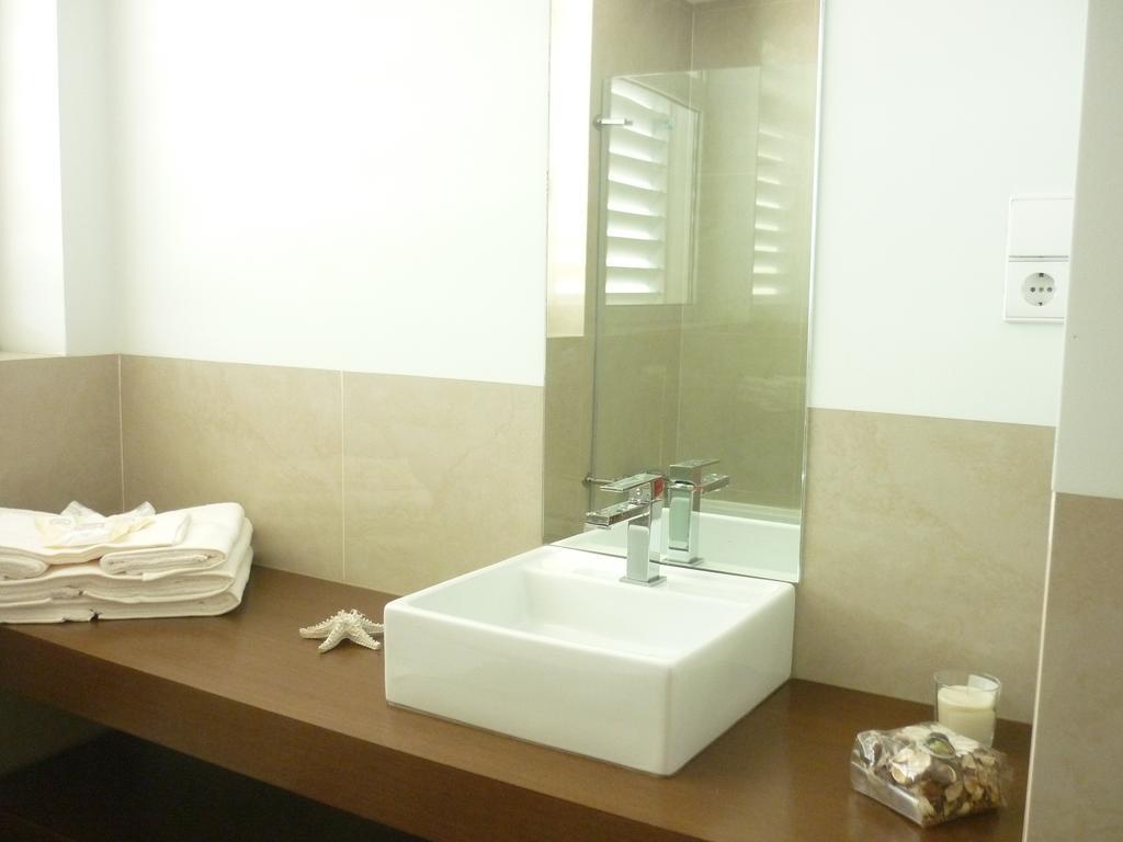 Almenara Suites Guest House Vila Nova de Gaia Bagian luar foto